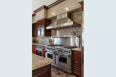 1159 S Pointe Premier, Anaheim Hills, CA 92807 - Photo 11