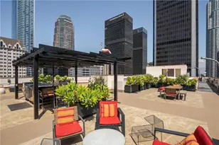 655 S Hope St, Los Angeles, CA 90017 - Photo 13