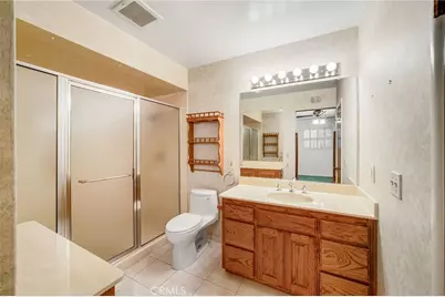 2070 S Eileen Drive, Anaheim, CA 92802 - Photo 23