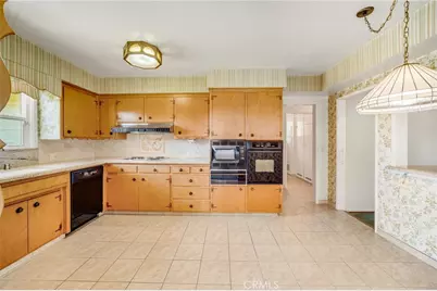 2070 S Eileen Drive, Anaheim, CA 92802 - Photo 9