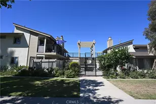810 Center St, Costa Mesa, CA 92627 - Photo 1