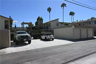 810 Center St, Costa Mesa, CA 92627 - Photo 11