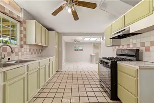 9591 Crestwood, Anaheim, CA 92804 - Photo 13