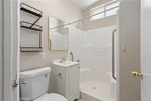 9591 Crestwood, Anaheim, CA 92804 - Photo 23