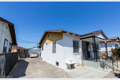 139 W 88th Place, Los Angeles, CA 90003 - Photo 15