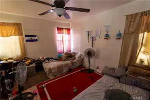 139 W 88th Pl, Los Angeles, CA 90003 - Photo 13