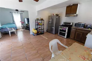 139 W 88th Pl, Los Angeles, CA 90003 - Photo 11