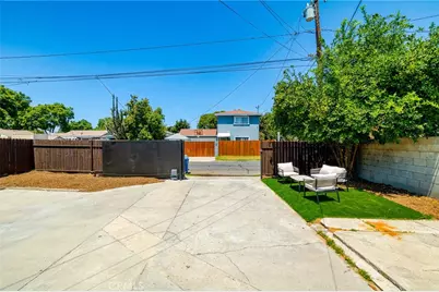 311 E Cummings Lane, Long Beach, CA 90805 - Photo 47