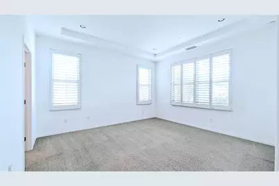 85 Thornhurst, Irvine, CA 92620 - Photo 11