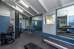 1040 W MacArthur Blvd, Santa Ana, CA 92707 - Photo 19