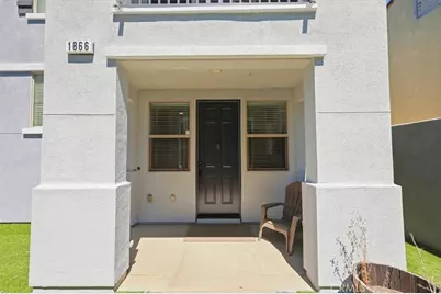 1866 Orizaba, Signal Hill, CA 90755 - Photo 5