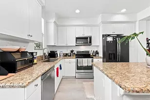 1866 Orizaba, Signal Hill, CA 90755 - Photo 21