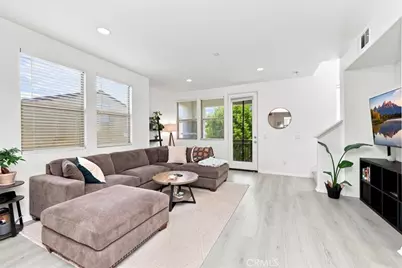 1866 Orizaba, Signal Hill, CA 90755 - Photo 13