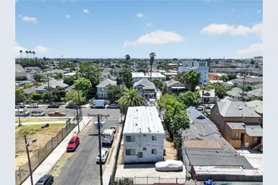 427 E 25th Street, Los Angeles, CA 90011 - Photo 17