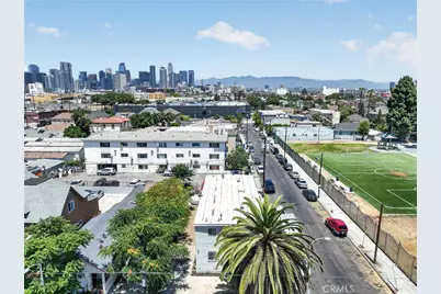 427 E 25th Street, Los Angeles, CA 90011 - Photo 13