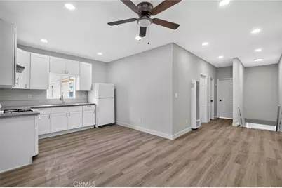 611 W 46th, Los Angeles, CA 90037 - Photo 13
