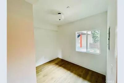 944 Pacific, Long Beach, CA 90813 - Photo 11