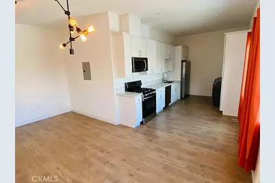 944 Pacific, Long Beach, CA 90813 - Photo 5