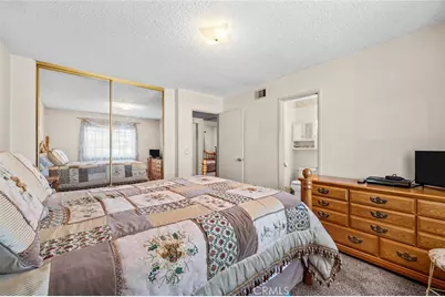 1612 E Riverview Avenue, Orange, CA 92865 - Photo 19