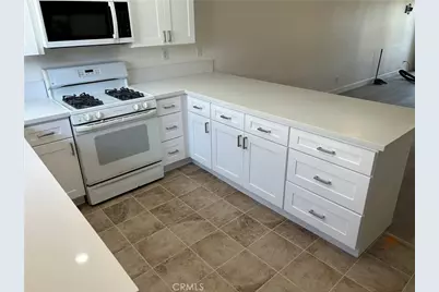 1070 Rosalia Ave., Hemet, CA 92543 - Photo 5