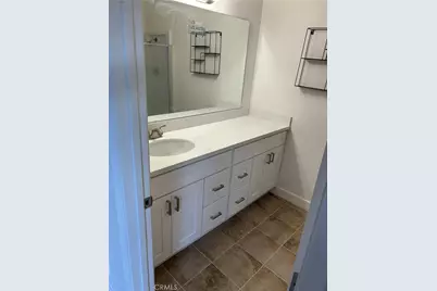 1070 Rosalia Ave., Hemet, CA 92543 - Photo 7