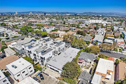 4522 St Charles Place, Los Angeles, CA 90019 - Photo 7