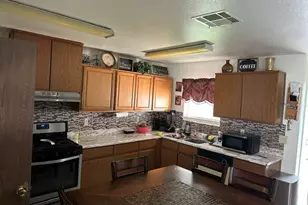 320 B, Lemoore, CA 93245 - Photo 25