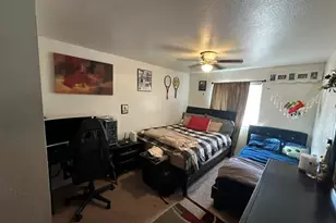 320 B, Lemoore, CA 93245 - Photo 11