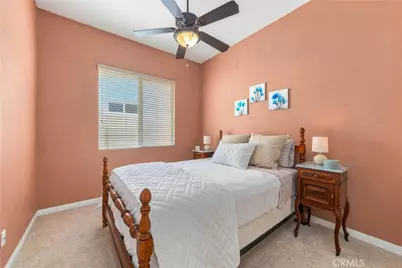 10425 Lakeshore, Apple Valley, CA 92308 - Photo 17
