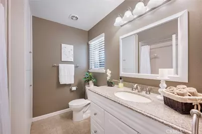325 E Woodvale Avenue, Orange, CA 92865 - Photo 29
