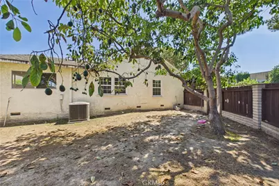 1902 Lees Avenue, Long Beach, CA 90815 - Photo 39