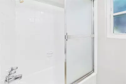 1902 Lees Avenue, Long Beach, CA 90815 - Photo 27