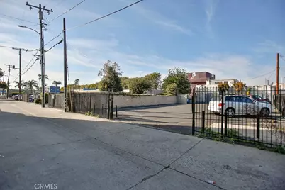 502 W 17th Street, Santa Ana, CA 92706 - Photo 21