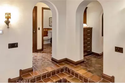 293 Saint Joseph Avenue, Long Beach, CA 90803 - Photo 25