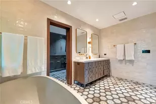 293 St Joseph Ave, Long Beach, CA 90803 - Photo 49