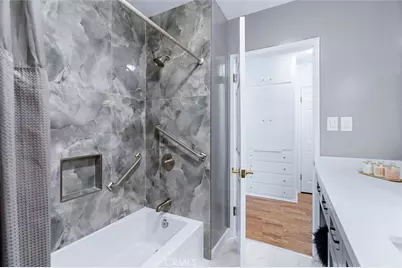2027 E Appleton #7, Long Beach, CA 90803 - Photo 13