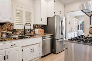 2425 Heather, Long Beach, CA 90815 - Photo 13