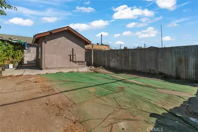 8711 S Fir, Los Angeles, CA 90002 - Photo 29