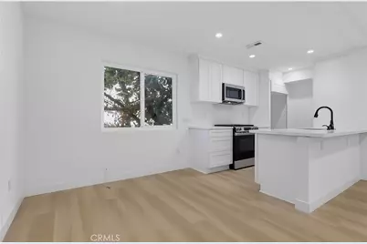 12310 Burbank #13, Los Angeles, CA 91607 - Photo 15