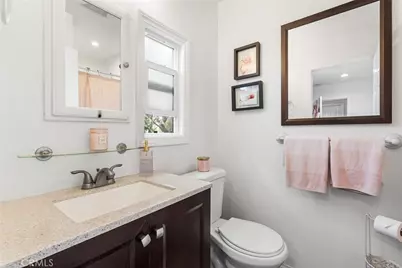 1741 Tustin Avenue #1A, Costa Mesa, CA 92627 - Photo 13