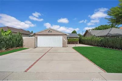 181 W 223rd Street, Carson, CA 90745 - Photo 3