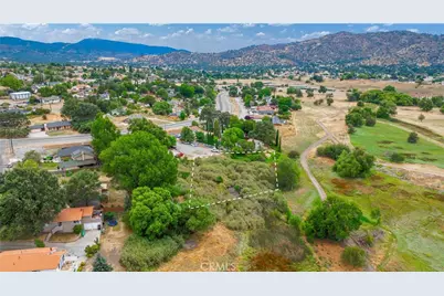 22470 Fontana Street, Tehachapi, CA 93561 - Photo 5