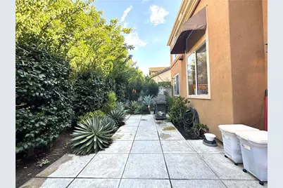 2940 Hogan Place, Tustin, CA 92782 - Photo 17