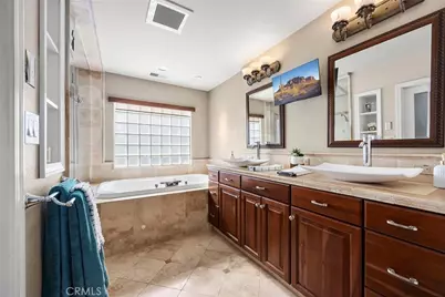 207 Barcelona, Fullerton, CA 92835 - Photo 27
