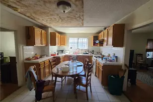 2016 Thurman Ave., Los Angeles, CA 90016 - Photo 15