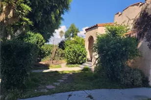 2016 Thurman Ave., Los Angeles, CA 90016 - Photo 5