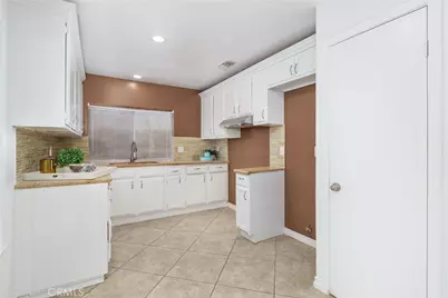 6897 Crest Avenue, Riverside, CA 92503 - Photo 9