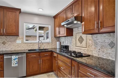 111 E Palmdale, Orange, CA 92865 - Photo 9