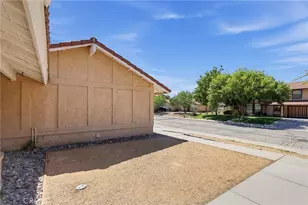 42946 39th St, Lancaster, CA 93536 - Photo 37