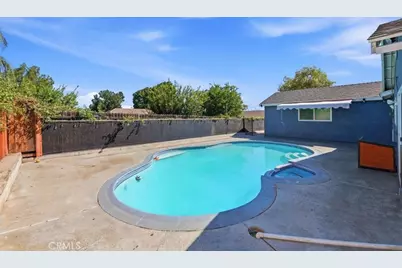 5985 Kitty Hawk Drive, Riverside, CA 92504 - Photo 11